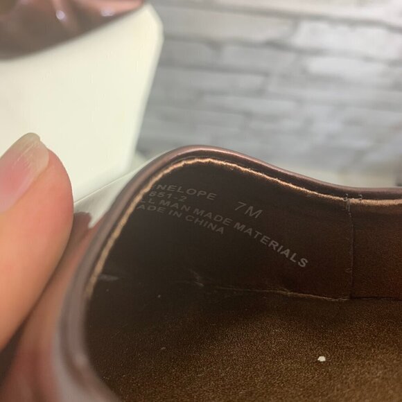 Connie Brown Patent Faux Leather Pointy Toe Pump High Heel Shoes - Picture 9 of 10